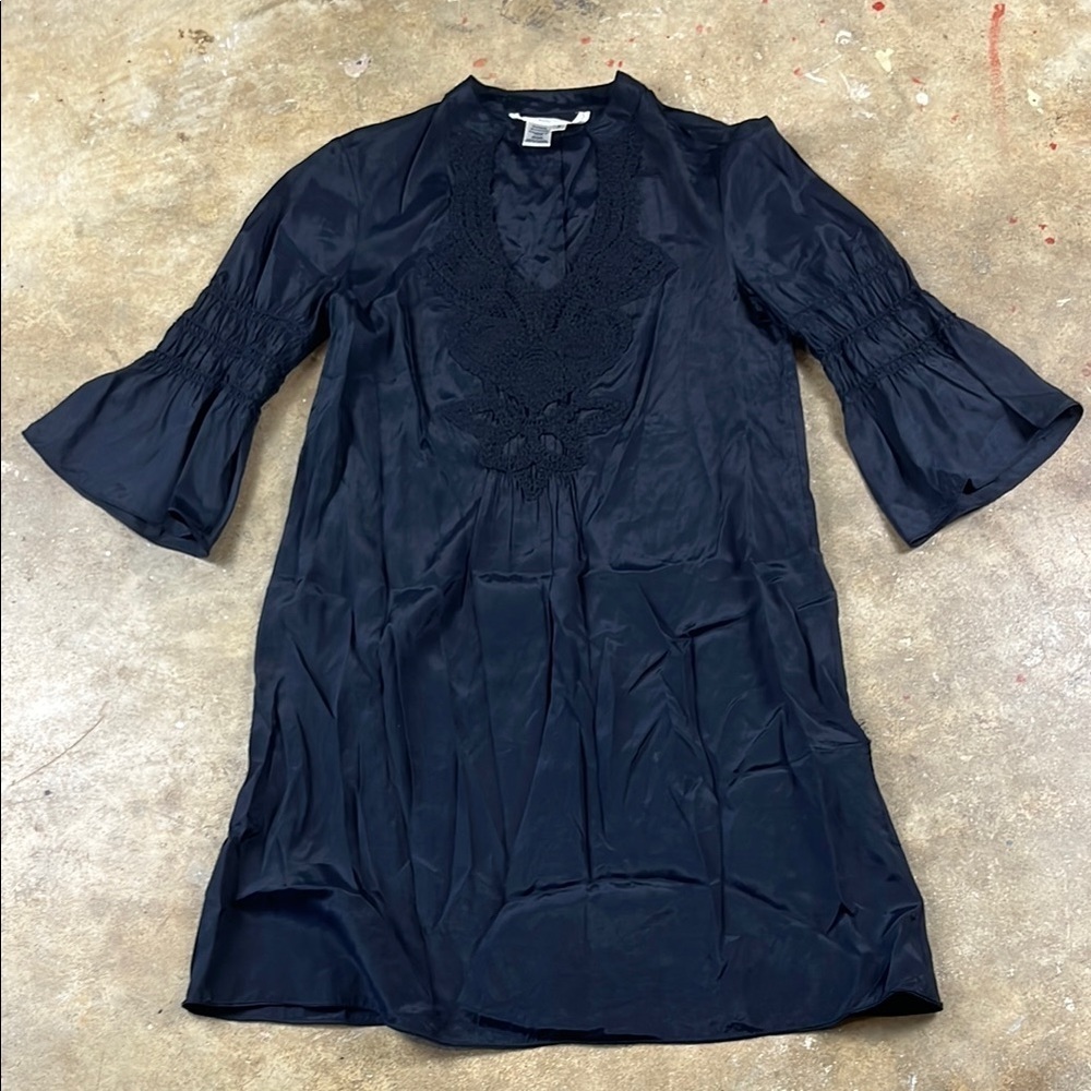 Sophie Max Black Tunic Dress with 3/4 Sleeves and Mandarin Collar
Size: small